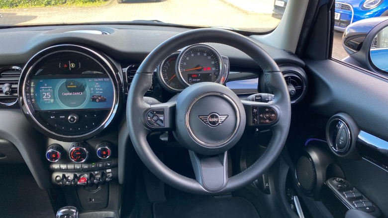 MINI Hatchback 1.5 Cooper Classic 5dr Auto Petrol Hatchback